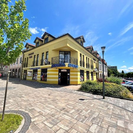 Penzion Felix Topoľčany Kültér fotó